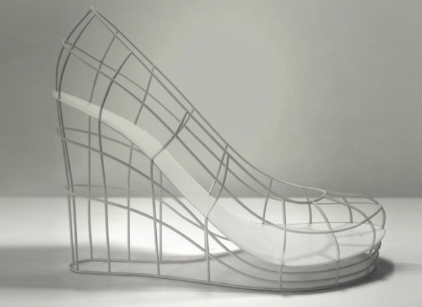 "Призракът" - ВалентинаСнимка: Sebastian Errazuriz 