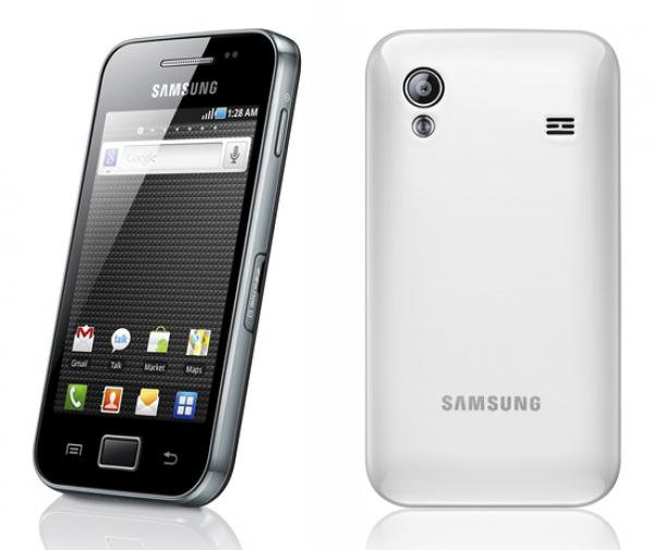 Samsung S5830 Galaxy Ace...Цена: 460-500 лв.Накратко: Евтин телефон с голям екран и мощен процесорРазмерът на екрана е един от ключовите фактори, определящ цената на смартфоните. Но тук имаме нагледен пример, че все пак може да се намери телефон с голям и едновременно качествен дисплей на изгодна цена. Ако за вас са важни инчовете на екрана, а не толкова плътността на пикселите и кристалната картина, тогава може да се огледате за Galaxy Ace. Корпусът на машинката е направен от качествена пластмаса. Според нашето мнение, в момента Samsung правят доста еднотипно изглеждащи телефони. Ако преглътнете скучния вид на Samsung Galaxy Ace ще закупите най-големия екран сред гугълфоните от среден клас. Имайте предвид, че стандартната резолюция от 320х480 на 3,2-инчов екран не изглежда толкова добре. Въпреки всичко Galaxy Ace притежава мощен процесор с тактова честота 800Мhz, който ще ви осигури комфортна работа при използването на повечето приложения. Обобщено:Samsung Galaxy Ace се препоръчва на всички, които тепърва ще се запознават с Android. Ако не държите на качествените AMOLED дисплеи, а на големината на екрана, това е вашият телефон. Ако душата ви изпада в екстаз от красивия дизайн, може би трябва да се насочите към останалите гугълфони на Samsung — Galaxy Fit и Gio.