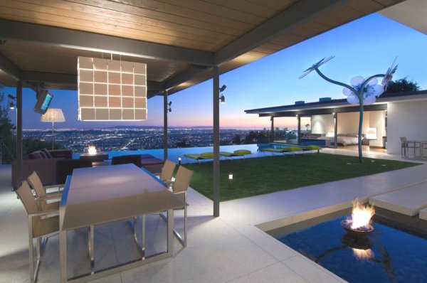 Снимка: Whipple Russell Architects