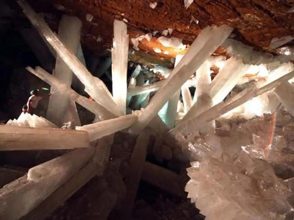 Кристалната пещера (Cave of Crystals) - Мексико, Снимка: mediadump.com