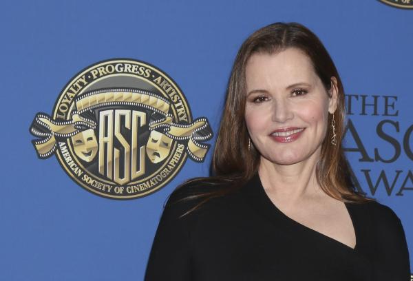 Джина Дейвис стана майка на синове-близнаци на 47. Снимка: splashnews.com