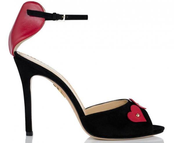 Снимка: Charlotte Olympia