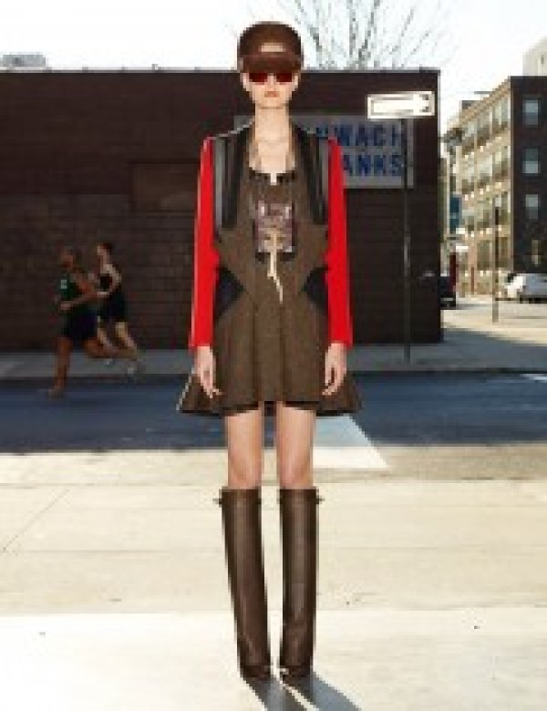 Снимка: Givenchy