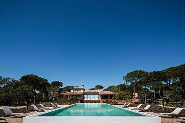 Снимка: architecturaldigest.comХотел "Sublime Comporta" в Португалия