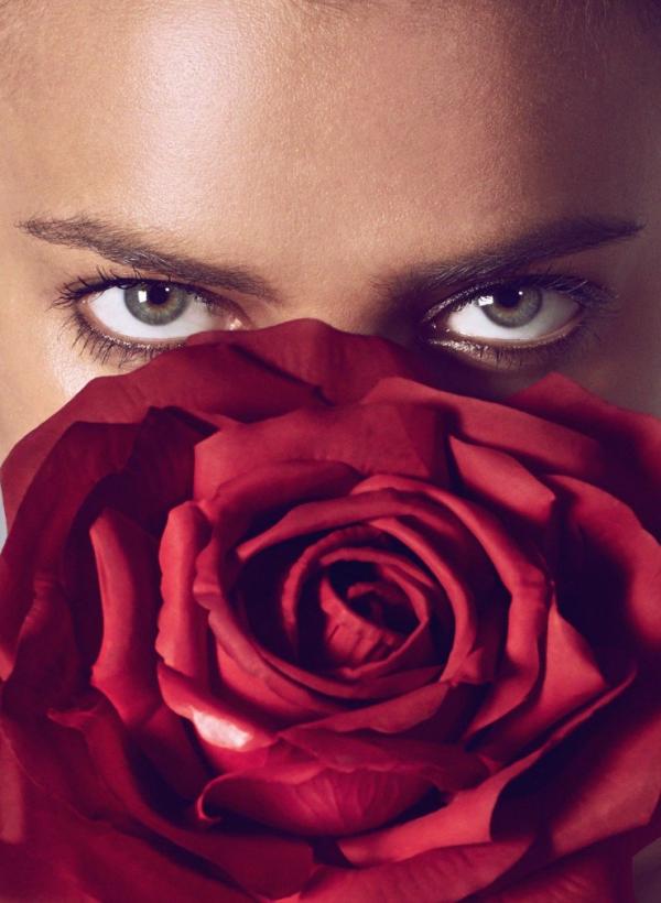 Снимка; сп. Harper’s Bazaar, Китай