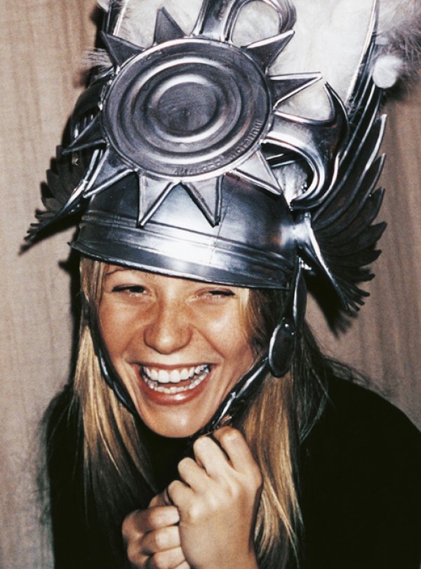 Снимка: сп. Love, Mario Testino