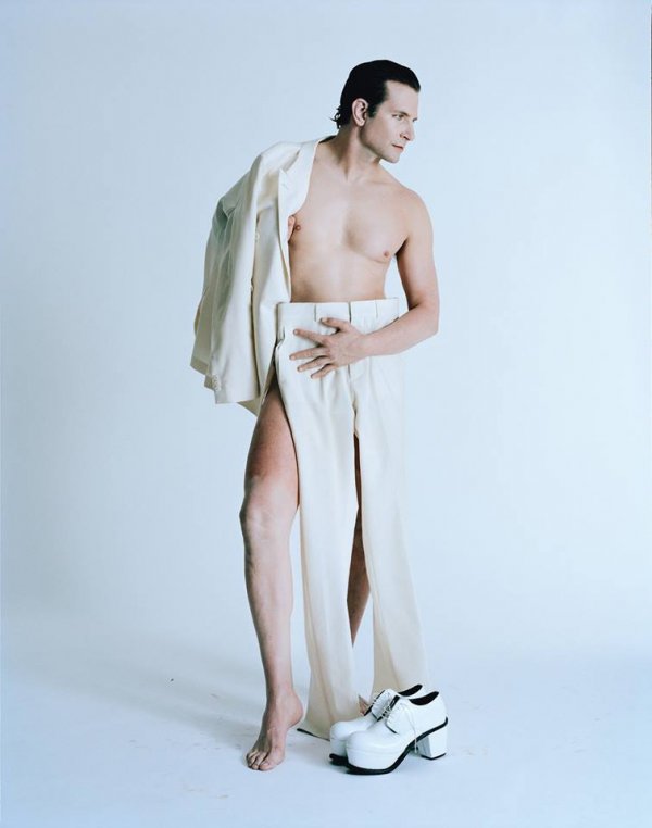Снимка: Tim Walker/ W Magazine