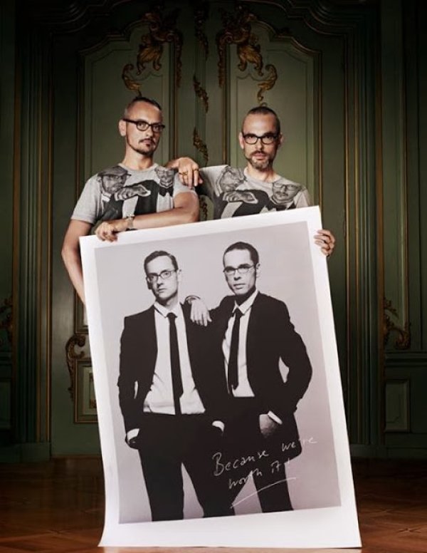 Viktor & Rolf в холандското издание на Vogue Снимка: smartologie.com