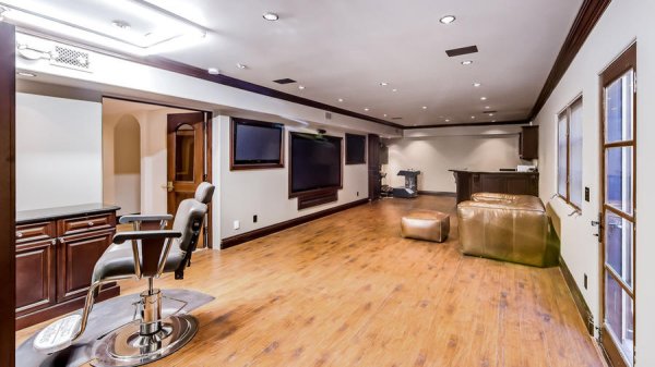 Снимка: belaircrestmansion.com