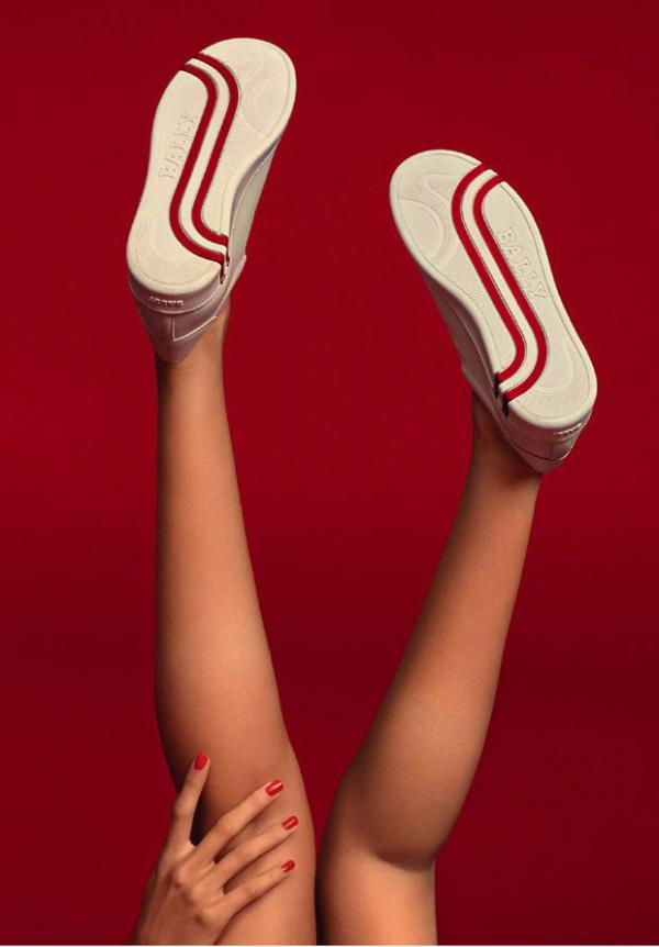 Снимка: Bally