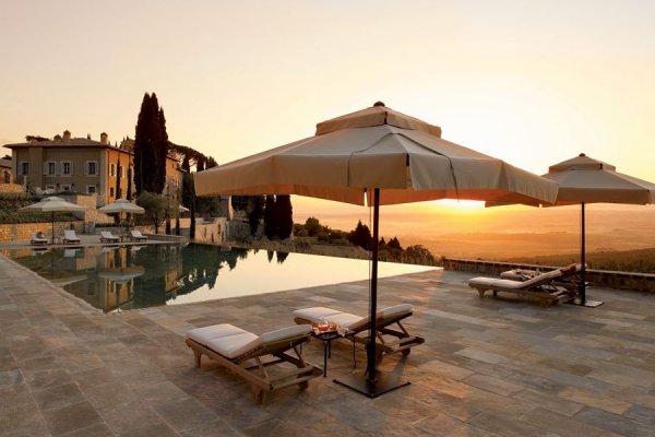 Хотелът на Масимо Ферагамо Castiglion del Bosco; Снимка: architecturaldigest.com