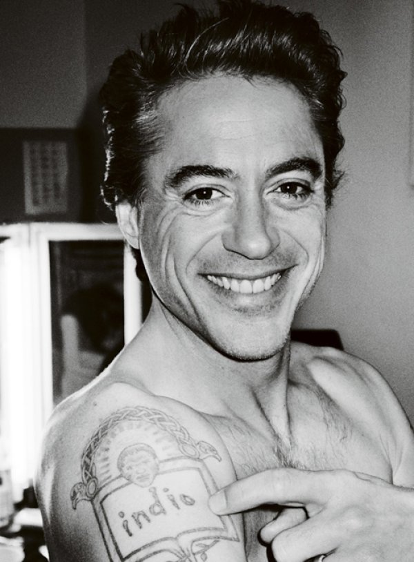 Снимка: сп. Love, Mario Testino