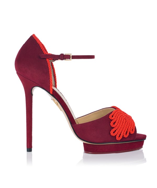 Снимка: Charlotte Olympia