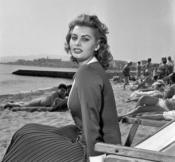 София Лорен през 1954 г. в Кан. Снимка: Sipa / EastNews