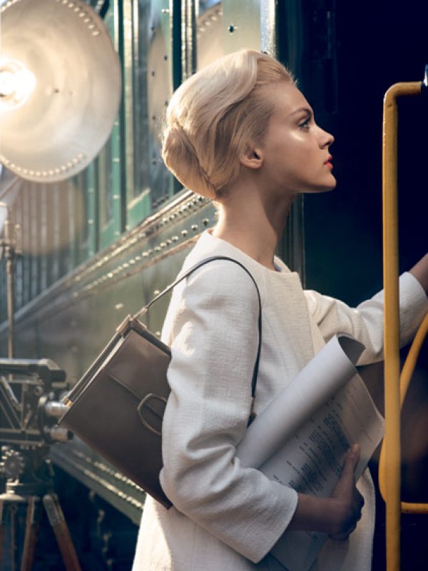 Извивки... по френски. Voilà!Снимка: Allure
