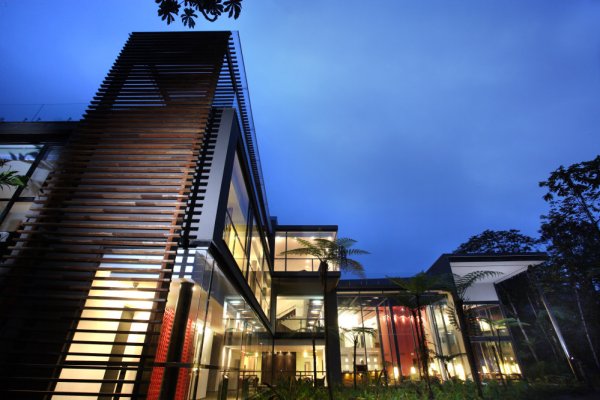 А това е хотелът; Снимка: mashpilodge.com