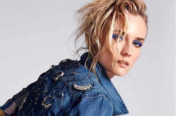 Снимка; сп.Harper’s Bazaar