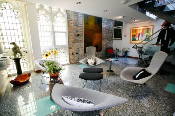 Снимка: homedsgn.comПреустроена църква в Торонто