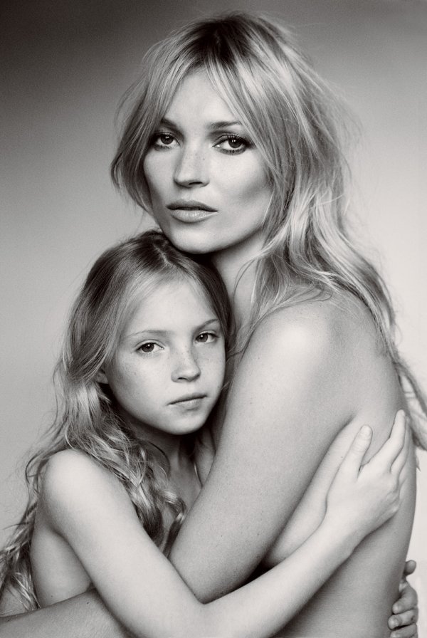 Снимка: Mario Testino/ Vogue US