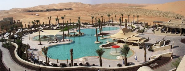 Снимка: roland-abu-dhabi.blogspot.com