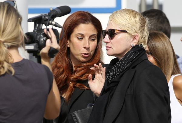 Актрисата Елън Бъркин не пропусна сватбата на годината. Снимка: Reuters