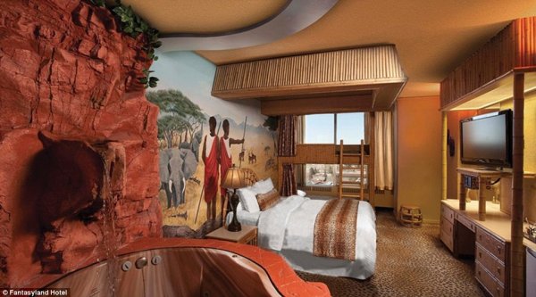 Снимка: Fantasyland Hotel
