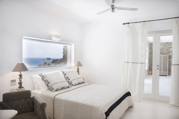 Снимка: Mina Two