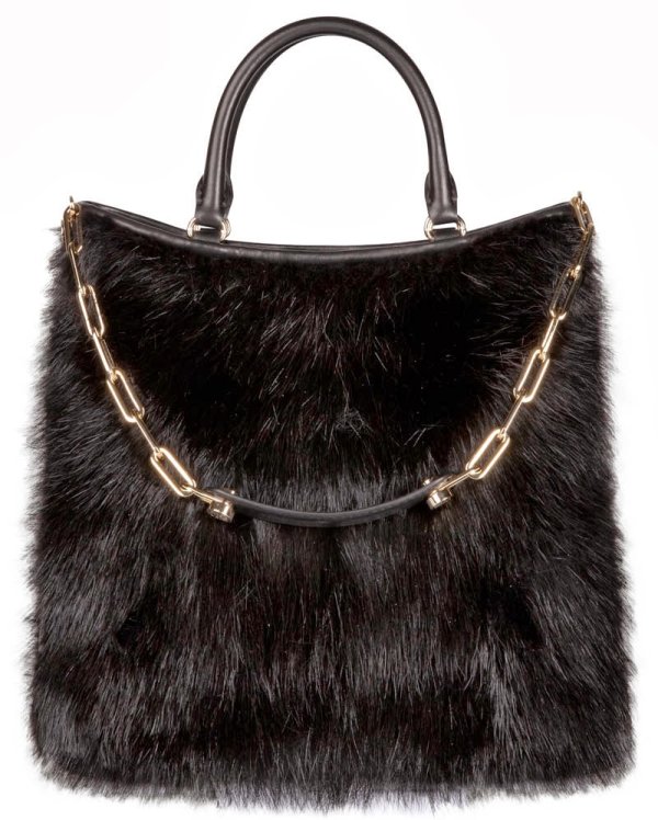 Снимка: Carolina Herrera New Handbag Collection Fall/Winter 2013