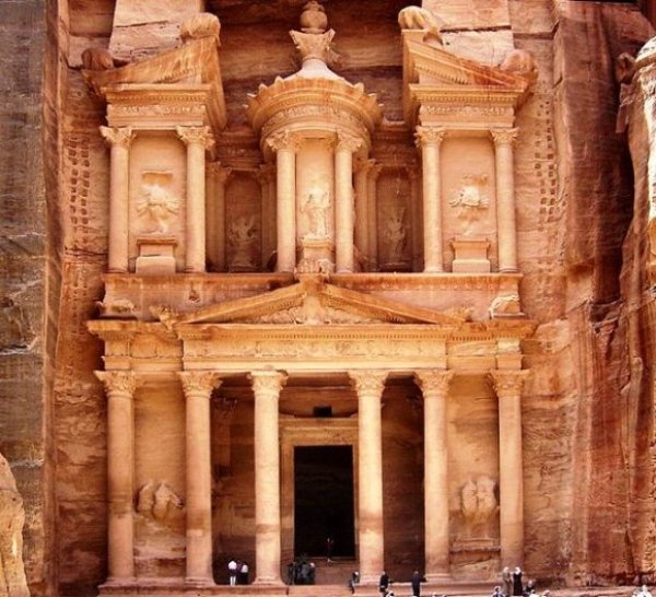 Снимка: placesmustseen.com