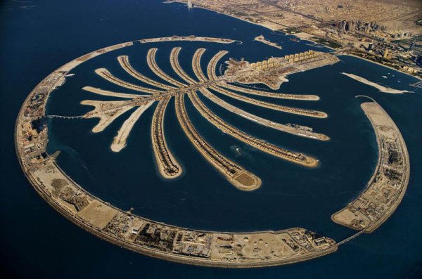 Дубай... Снимка: Yann Arthus Bertrand