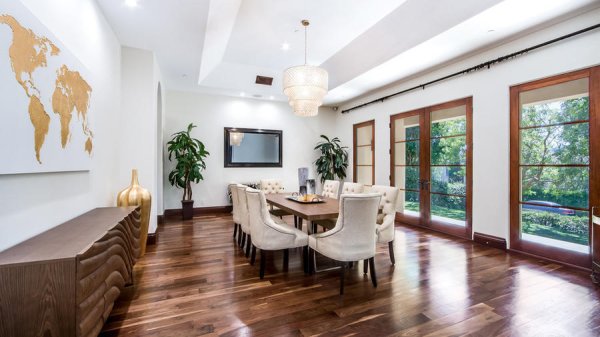 Снимка: belaircrestmansion.com