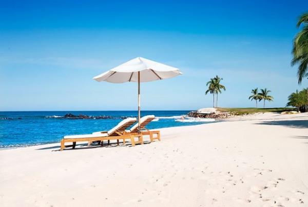 Снимка: mydomaine.com"The St. Regis Punta Mita Resort " в Мексико беше изборът за сватбено пътешествие на актьорите Лейтън Мийстър и Адам Броуди.