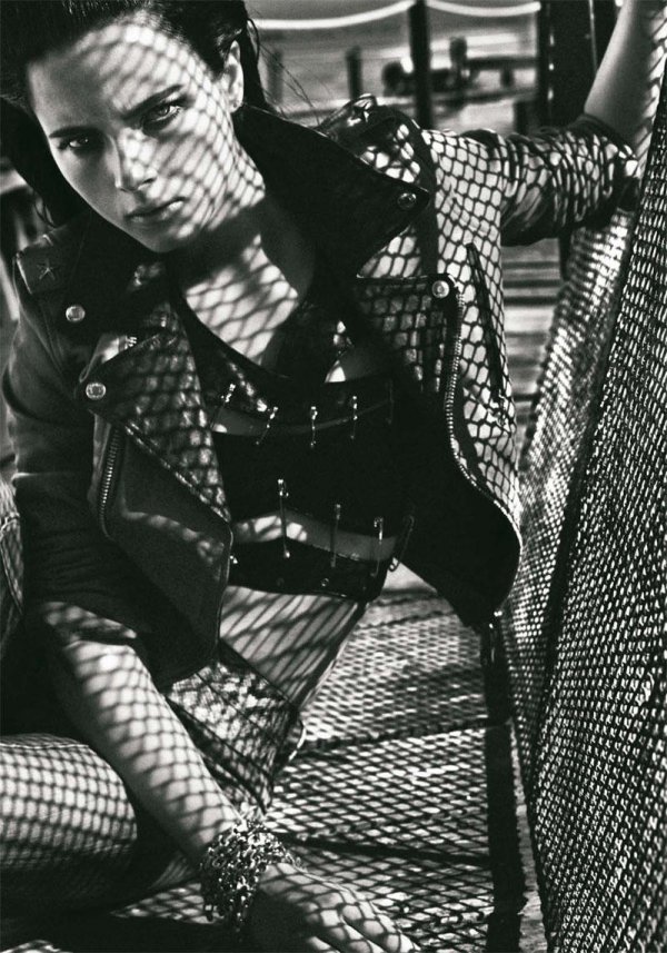 Снимка: Txema Yeste/ Harper's Bazaar Spain