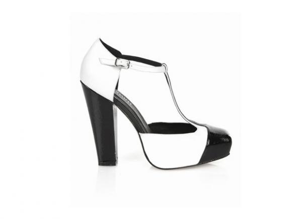 Снимка: Rodarte