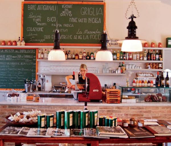Траторията в La Foce "Dopolavoro"; Снимка: architecturaldigest.com