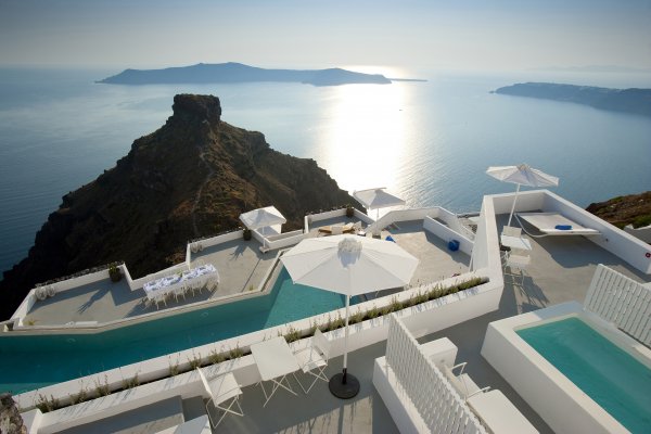 Снимка: iconicsantorini.com