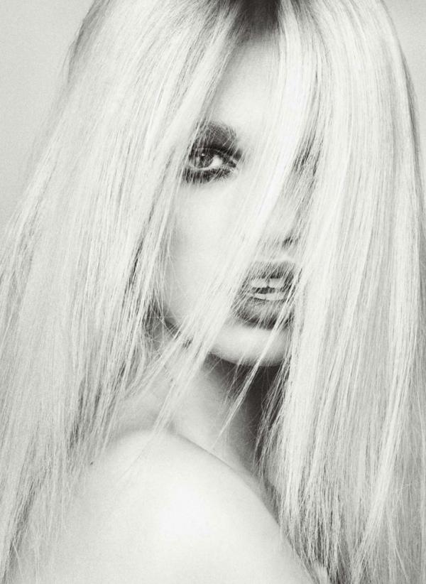 Снимка: сп.Harper's Bazaar