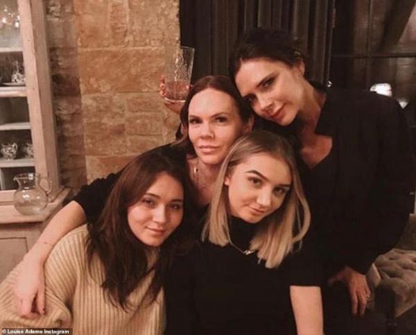 Семейство Бекъм прекараха Коледа при сестрата на Виктория; Снимка: Instagram 