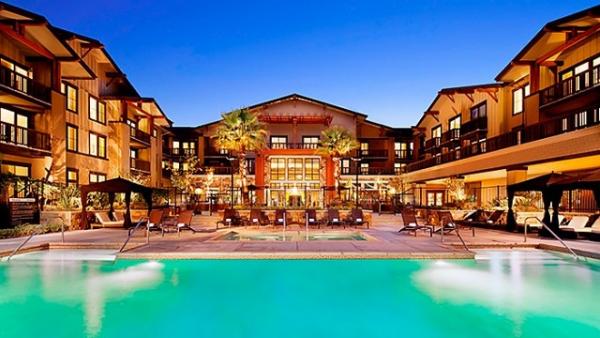 Снимка: mydomaine.comХотел "Westin Verasa" в Напа, Калифорния е зашеметяваща дестинация, на която можете да вземете и кученцето си. В близост до хотела има и парк, подходящ за разходка на четириногите.