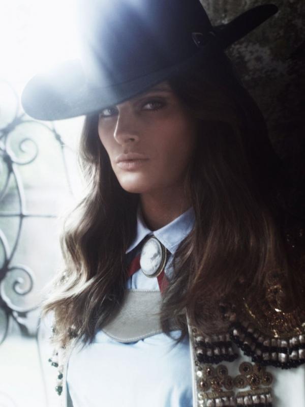 Снимка: сп. VOGUE