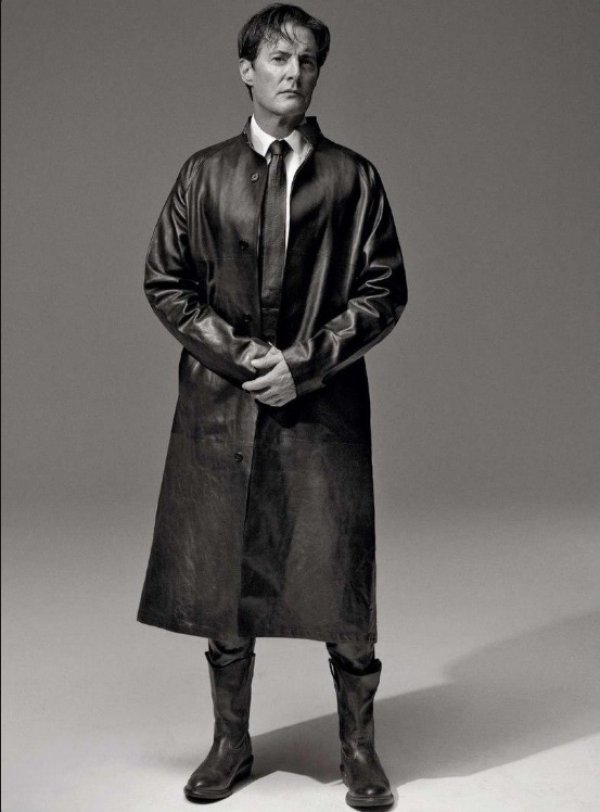 Снимка: L'Officiel Hommes Italia