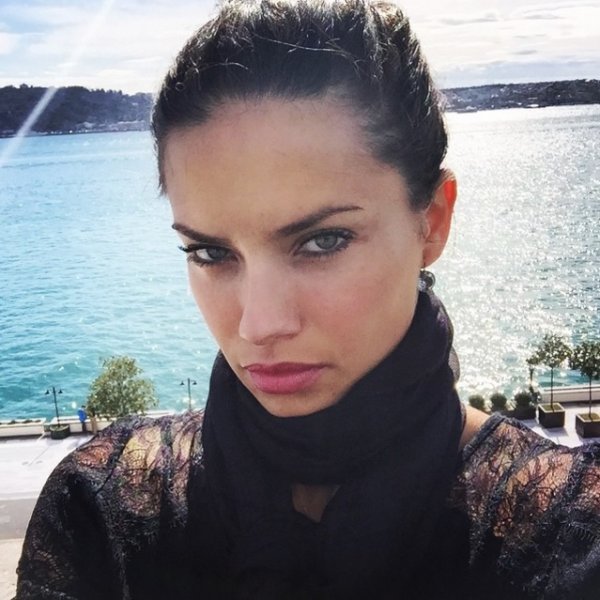 Червило с цвят на нежна праскова, Снимка: Instagram