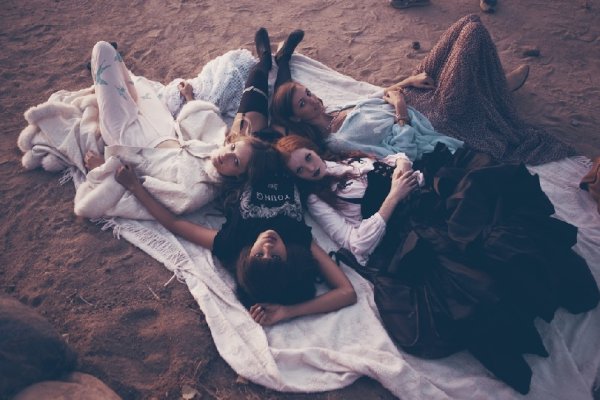 Снимка: Wildfox