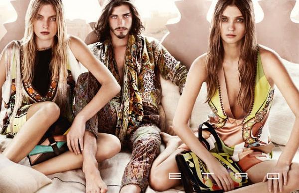 Снимка: Mario Testino, за Etro