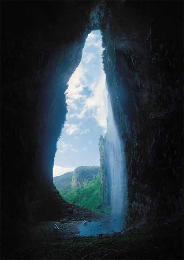 Пещерата на призрака (Cave of the Ghost) - Венецуела, Снимка: mediadump.com