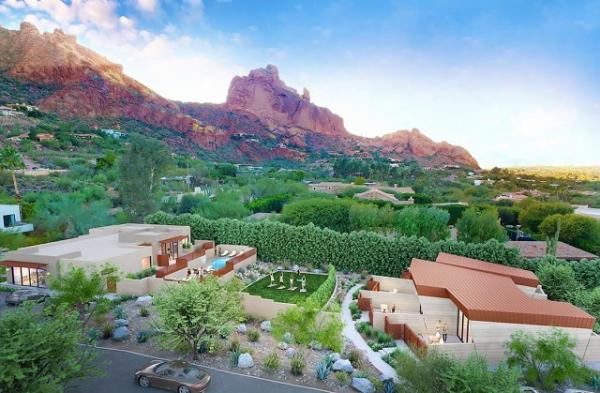 Снимка: mydomaine.comСветилището "Sanctuary Resort & Spa" в Аризона беше дестинацията, която Бионсе и Джей Зи избраха за своя меден месец.