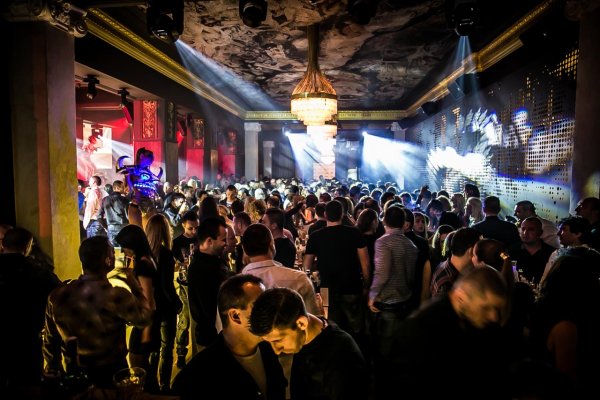 Снимка:Bedroom Premium Club