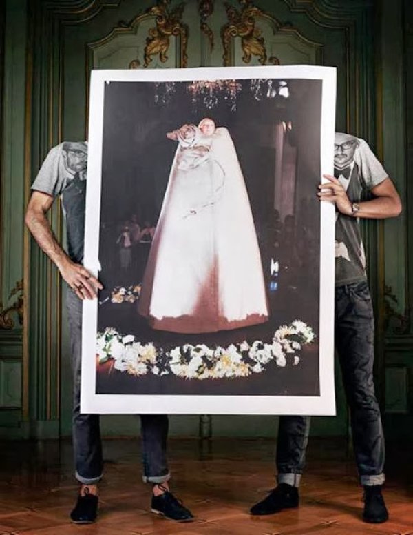Viktor & Rolf в холандското издание на Vogue Снимка: smartologie.com