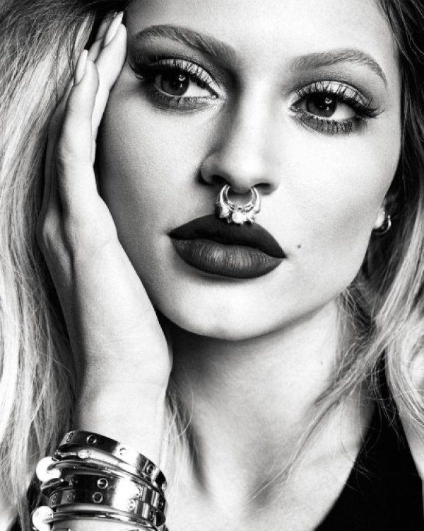 Снимка; ELLE