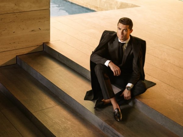 Снимка; CR7 Footwear